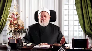 علي جمعة: يجوز إخراج الكفارة طعامًا مطبوخًا.. والجاف أولى