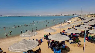 أقل رسوم دخول بالمحافظة.. "شط السوايسة" يرفع شعار كامل العدد في العطلة -صور