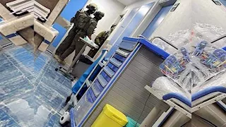 قوات الاحتلال الإسرائيلي تقتحم مستشفى نابلس وتعتقل مُصابًا فلسطينيًا (فيديو)