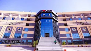 100 ألف للصيدلة والعلاج الطبيعي.. مصروفات الجامعة الصينية بالعام الجديد