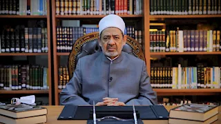 شيخ الأزهر لأوائل الثانوية: "وطنكم يعقد عليكم الآمال للنهوض بمستقبل أمتكم"