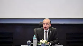 وزير الاستثمار يلتقي مجموعة موانئ دبي للمجالس التصديرية لبحث التعاون المشترك 