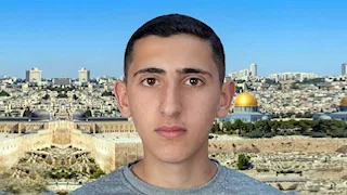 بعد يوم من نجاحه في الثانوية.. استشهاد فلسطيني بغارة إسرائيلية في خان يونس