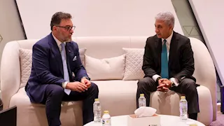 وزير السياحة يبحث مع نائب رئيس وزراء البوسنة تعزيز التعاون السياحي