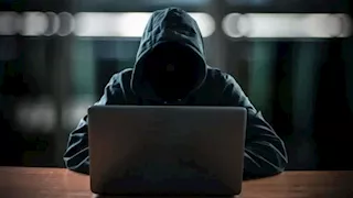 "حد شتمك على فيس بوك؟".. خطوات قانونية للحصول على حقك تعرف عليها