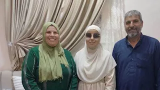 تقطع 7 كم يوميا للذهاب لمعهدها.. حكاية تفوق زينات في الثانوية الأزهرية مكفوفين