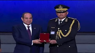كرمه الرئيس السيسي وعمل بالأمن العام.. من هو اللواء أشرف عبد الموجود مدير أمن الفيوم؟
