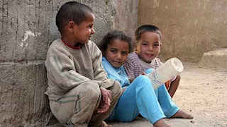 15 حالة.. اعرف العقوبة القانونية لتعريض طفل للخطر