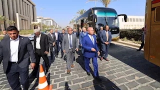 وزير النقل يدشن 20 أتوبيسًا من إنتاج النصر للسيارات لدعم "السوبرجيت"