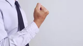 لماذا يفقد البعض الثقة بأنفسهم؟.. خبيرة نفسية تكشف الأسباب وطرق استعادتها