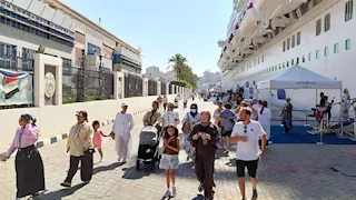 وصول 3846 سائحًا.. ميناء الإسكندرية يستقبل الرحلة الخامسة للسفينة"Aroya"-صور