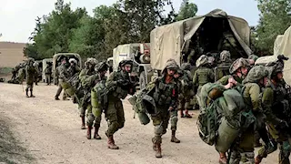 تمرد داخل الجيش الإسرائيلي.. عشرات الجنود يُغادرون قاعدة عسكرية احتجاجًا على قادتهم (فيديو)