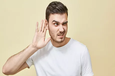 هل وضع زيت الزيتون وجوز الهند في الأذن يخفف الألم؟- احذر هذا الخطر 