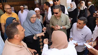 "تركوا العمل دون إذن".. إحالة 15 موظفًا فى مستشفى تلا للتحقيق 
