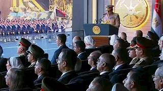  الرئيس السيسي: نتمسك بالسلام لمن أراد.. ولن تنحني مصر إلا لله
