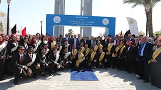وزير التعليم العالي ورئيس جامعة العاصمة يفتتحان ويتفقدان مشروعات تعليمية وطبية