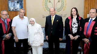 عمرها 83 عامًا.. قصة مُسنة تحدت الزمن حتى نالت درجة الدكتوراه بالدقهلية (صور)