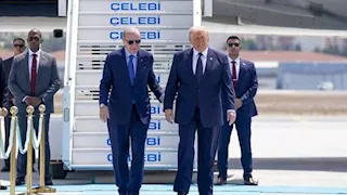 على متن "طائرة قطر الجديدة".. ترامب يصل تركيا وأردوغان يستقبله