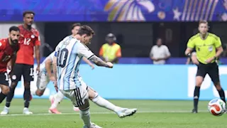 "تواجد هالاند وميسي".. الكشف عن قائمة الأهداف المرشحة لجائزة الأفضل في مونديال 2026