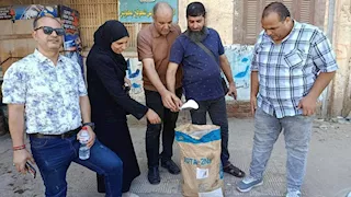 بالصور- ضبط 13 كيلو من مادة محظورة تُستخدم في طهي الفول بكفر الشيخ  