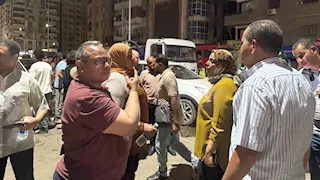 محافظ سوهاج يأمر بفحص السلامة الإنشائية لبرج "معهد الاتصالات" المحترق  