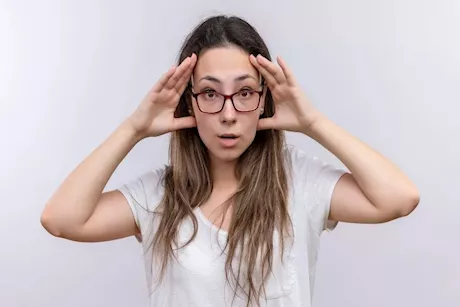 منها التصلب المتعدد.. علامات بالعين تكشف عن 3 أمراض خطيرة بالدماغ