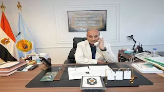 محافظ أسيوط يهنئ الأولى على الجمهورية بالدبلومات الفنية التكنولوجية 