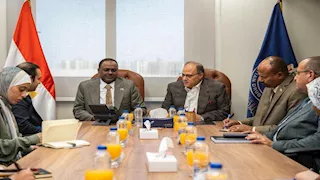 رئيس هيئة الدواء يبحث مع نظيره السوداني تعزيز التعاون وتبادل الخبرات