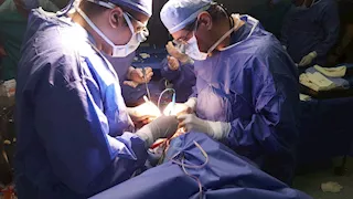نجاح عملية استئصال الطحال بالمنظار لطفل مصاب بتكور كرات الدم بالإسماعيلية