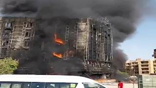 بالفيديو لحظة انتشال 3 جثامين من حريق عقار حدائق الأهرام