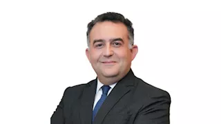 عمر رضوان يستعرض أداء البورصة وفرص الاستثمار أمام المستثمرين الكويتيين