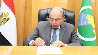 محافظ المنيا يقرر مد فترة إنهاء إجراءات ترخيص سيارات الميكروباص 