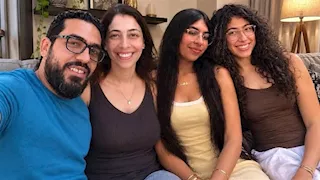 3 رصاصات للأب و5 للزوجة وطفلتيها.. كيف نفذ المتهم مذبحة التجمع؟