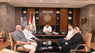 محافظ جنوب سيناء يكرم رئيس جهاز تعمير سيناء ومدن القناة -صور