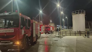 حريق داخل مصنع بـ6 أكتوبر.. إنقاذ 5 عمال بعد اندلاع النيران بالفرن