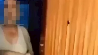 بزعم شراء حلوى وهاتف.. حبس مُسن لاتهامه باستدراج طفلين في الخانكة