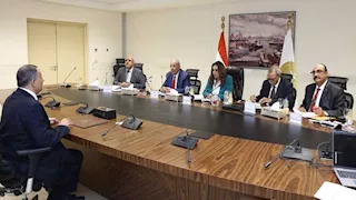 1370 متقدمًا للوظائف القيادية بالإدارة المحلية.. واللجنة العليا تواصل المقابلات