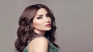 بإطلالة أنيقة.. نسرين طافش تخطف الأنظار بلوك راقي