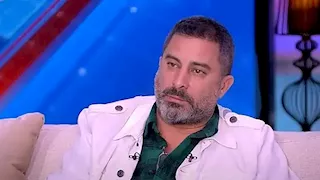 "مش بدخل في شغلها".. هادي الباجوري يتحدث عن أولى تجارب زوجته الغنائية