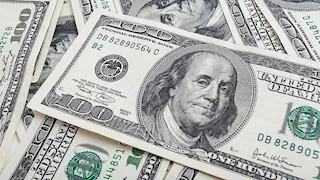 الدولار يتراجع عالميًا قرب أدنى مستوياته في أشهر مع انخفاض عوائد السندات