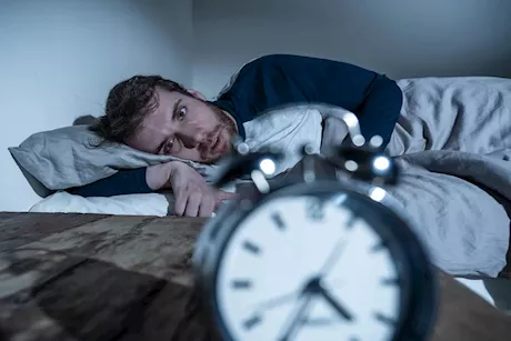 أضرار قلة النوم- كيف تؤثر على الأمراض المناعية؟ "فيديو"