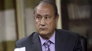 اللواء علاء مقلد يصل إلي عزاء الدهشوري حرب بمسجد الشرطة (فيديو)