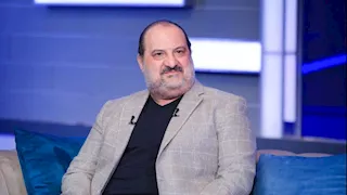 بالفيديو| خالد الصاوي يطمئن جمهوره على حالته الصحية: "متقلقوش عليا"