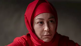 منة شلبي ترتدي ملابس الإعدام ضمن أحداث مسلسل عنبر الموت- صور