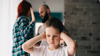 "أبوكي طلقني واتجوزت المحاسب".. كيف خدعت سيدة مدينتي ابنتها لقتل زوجها بـ حزام كاراتيه؟