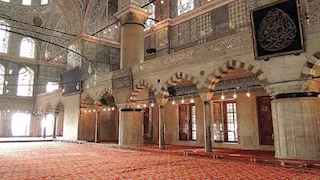 قبل إقامة صلاة الجمعة.. العثور على جثمان مُسن داخل مسجد بشبين الكوم