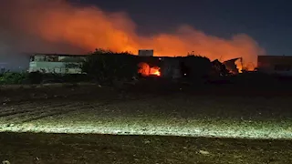 بعد 8 ساعات من النيران.. السيطرة على حريق محطة تصدير موالح بالشرقية