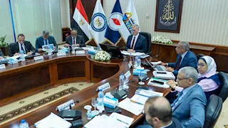 وزير البترول يتابع خطط رفع كفاءة معامل التكرير وزيادة الإنتاج