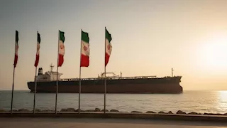 بيانات شحن: أقل من 20 سفينة عبرت مضيق هرمز مطلع الأسبوع