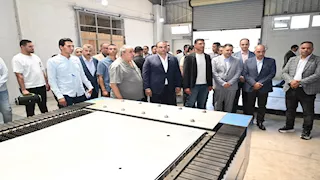 وزير الصناعة يتفقد مدينة دمياط للأثاث للوقوف على موقفها التنفيذي